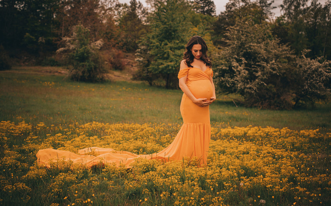 Frühlingshaftes Babybauchshooting – Lidia & Anton
