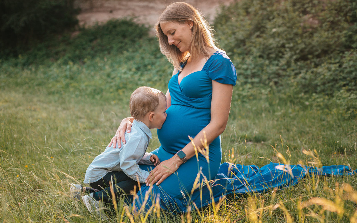 Familien- und Babybauchshooting im Mai in 71229 Leonberg