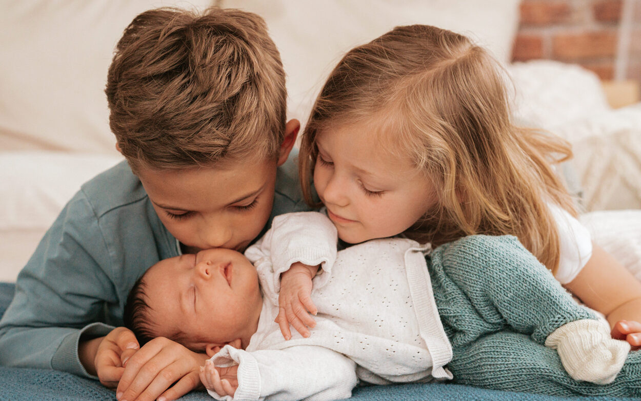Ein Familien-Newbornshooting voller Leben und Liebe