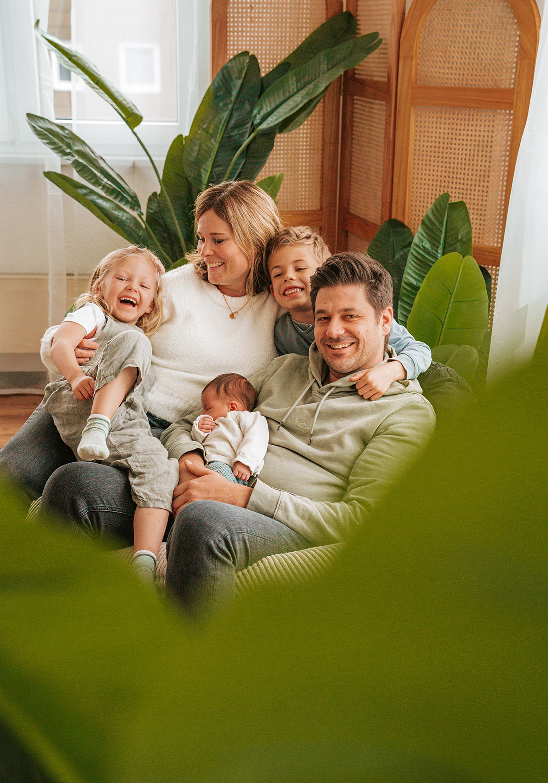 ©momentlichkeiten Familien Newborn Shooting 57 Tageslicht-Fotostudio