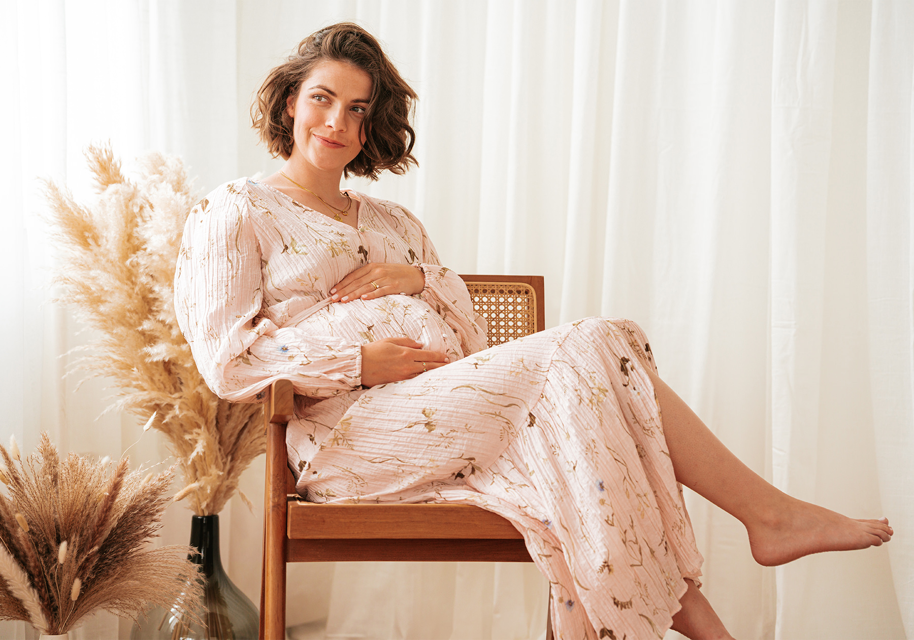 Studio & Outdoor: Natürliches Babybauchshooting